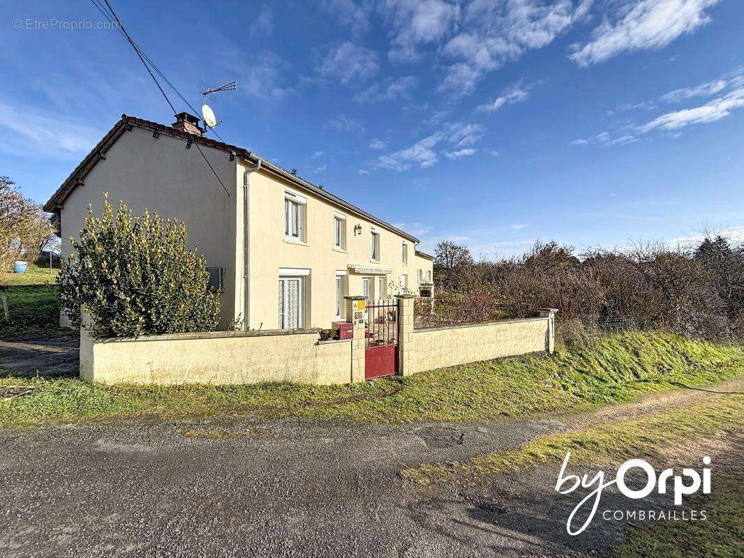Maison à SAINT-ELOY-LES-MINES