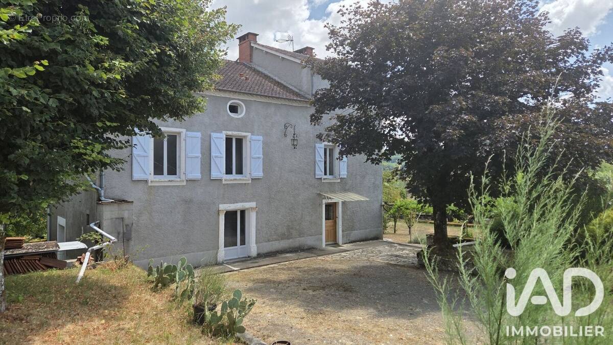 Photo 1 - Maison à LISSAC-ET-MOURET