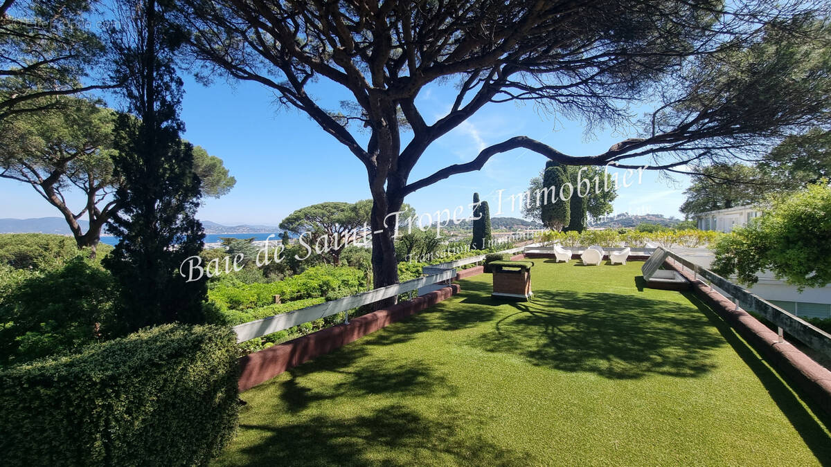 Appartement à SAINT-TROPEZ