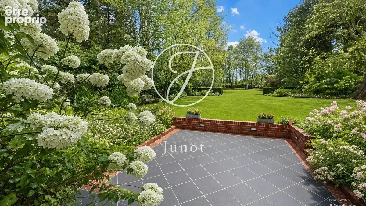 Ennetières-en-Weppes - CENTRE - Maison à vendre - 8 pièces - 206m² - 5 chambres - Jardin - Terrasse - Stationnements - photo 14