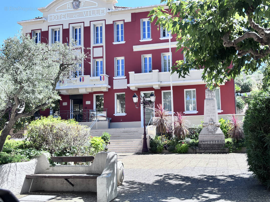 Appartement à SAINT-CYR-SUR-MER