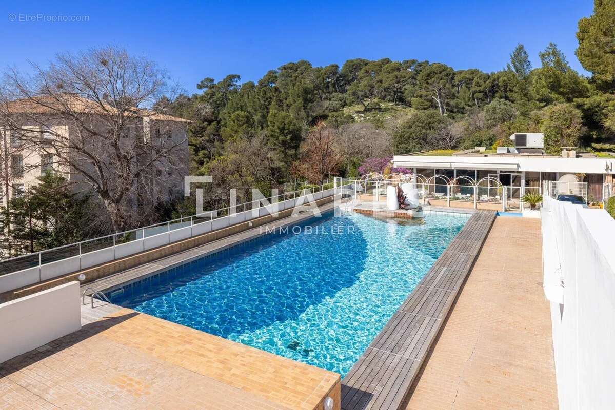 Appartement à MARSEILLE-8E