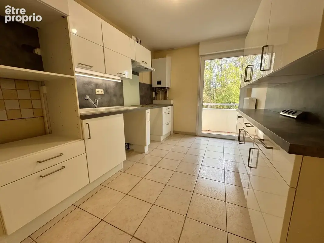 Grand 3/4 pièces de 85 m2 avec terrasse, garage et parking - photo 8