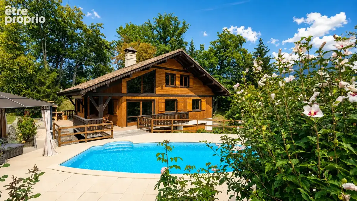 Annecy / argonay   maison avec piscine chauffée   parc paysagé de 3 460 m2 - photo 3