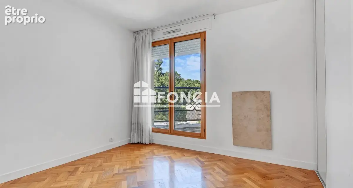 Appartement 4 pièces récent situé Rue Auguste MOUNIE EN HYPER-CENTRE-VILLE - photo 20