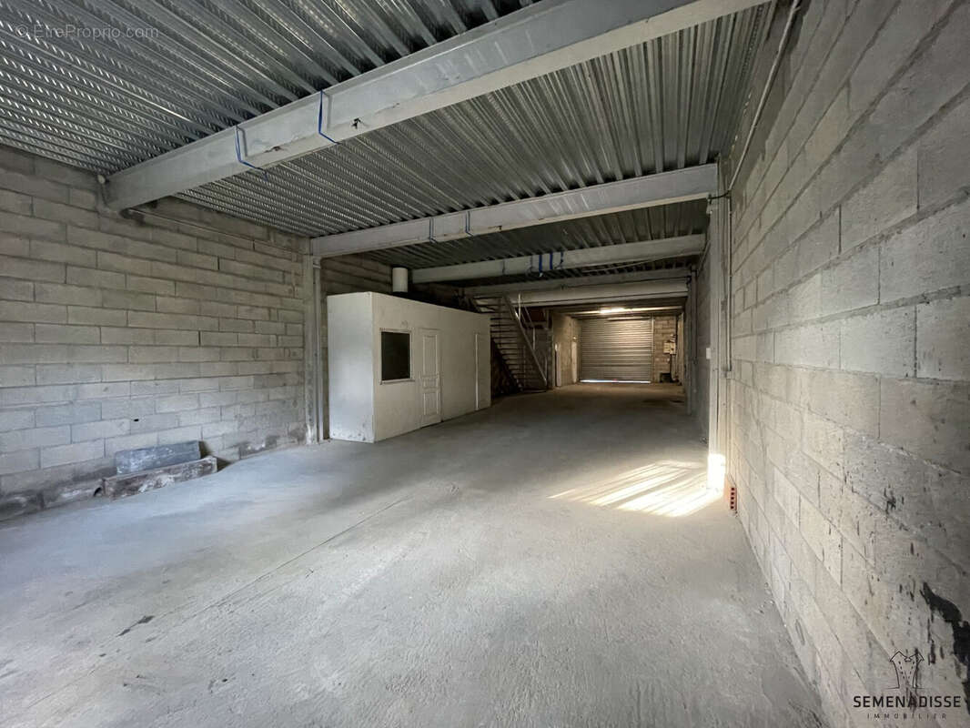 Commerce à VILLENEUVE-TOLOSANE