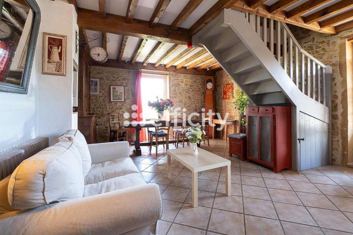 Maison 183 m² à Saint-Germain-Sur-L'arbresle  - photo 5