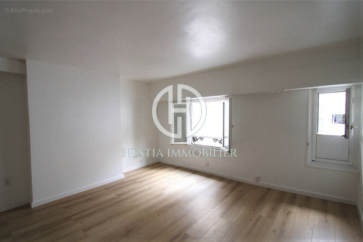 Appartement à PARIS-9E