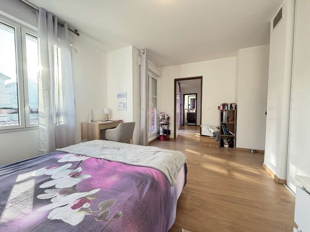 Maison à CHAMPIGNY-SUR-MARNE