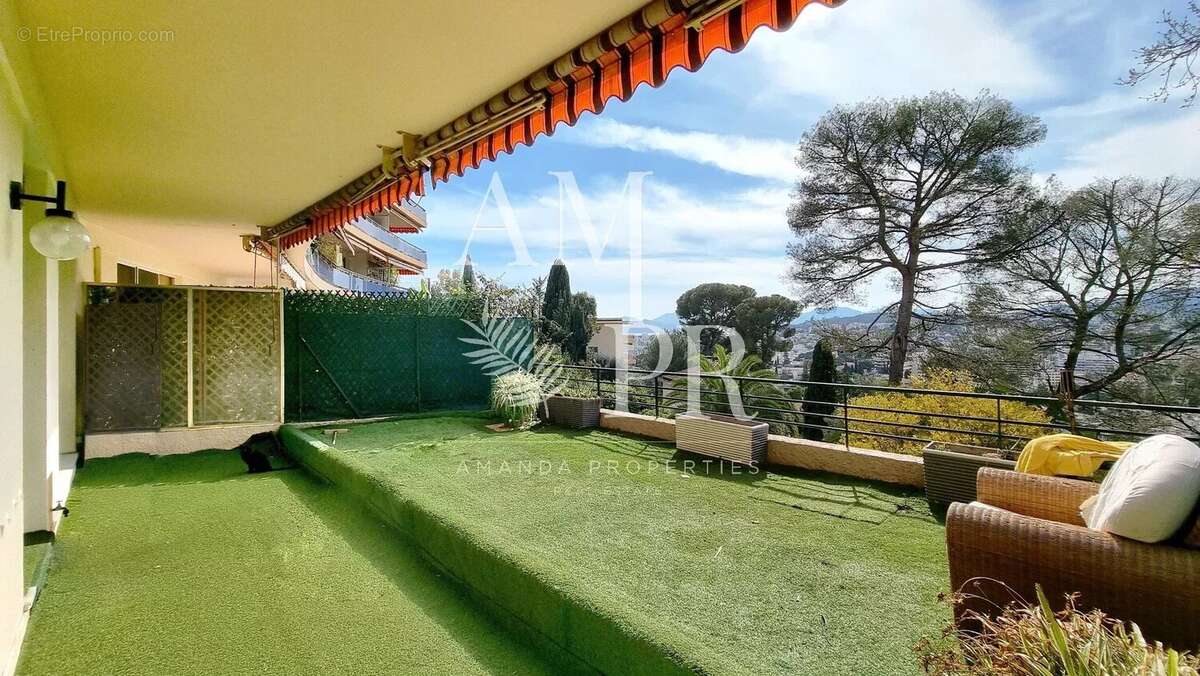 Appartement à LE CANNET