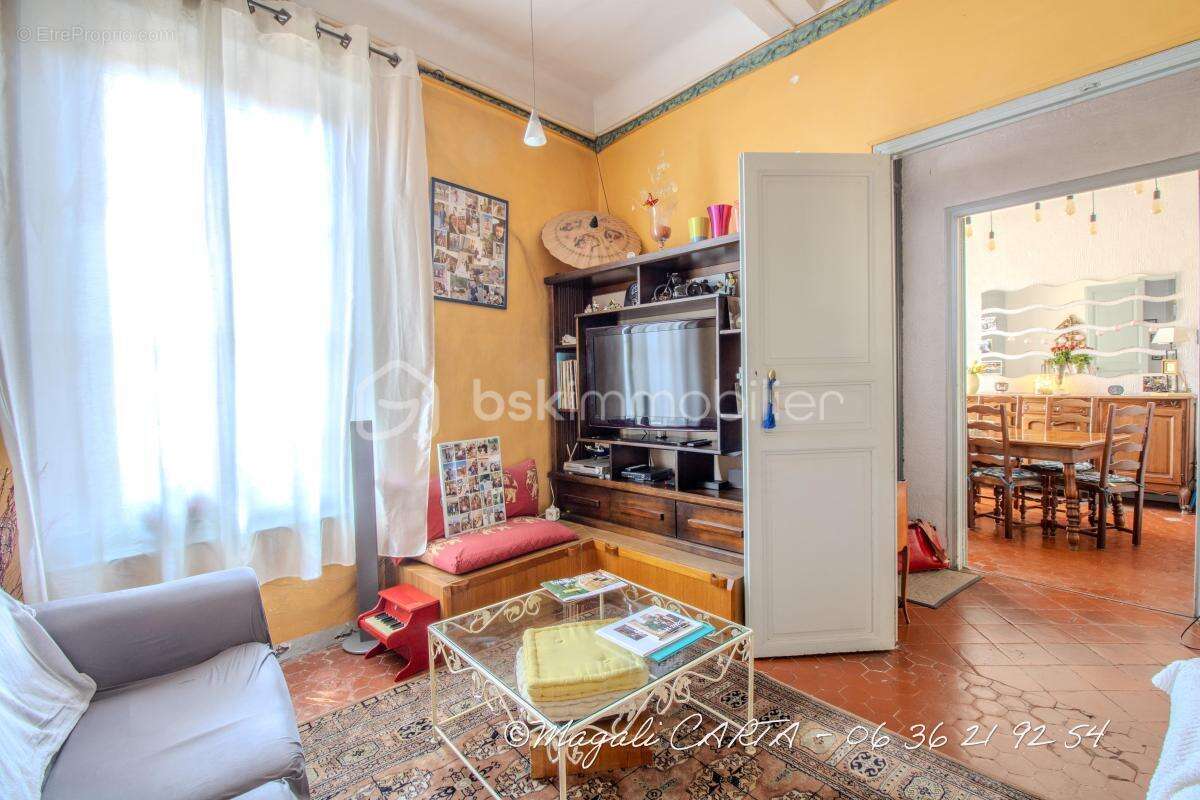 Maison Atypique avec garage et cours intérieure - photo 10
