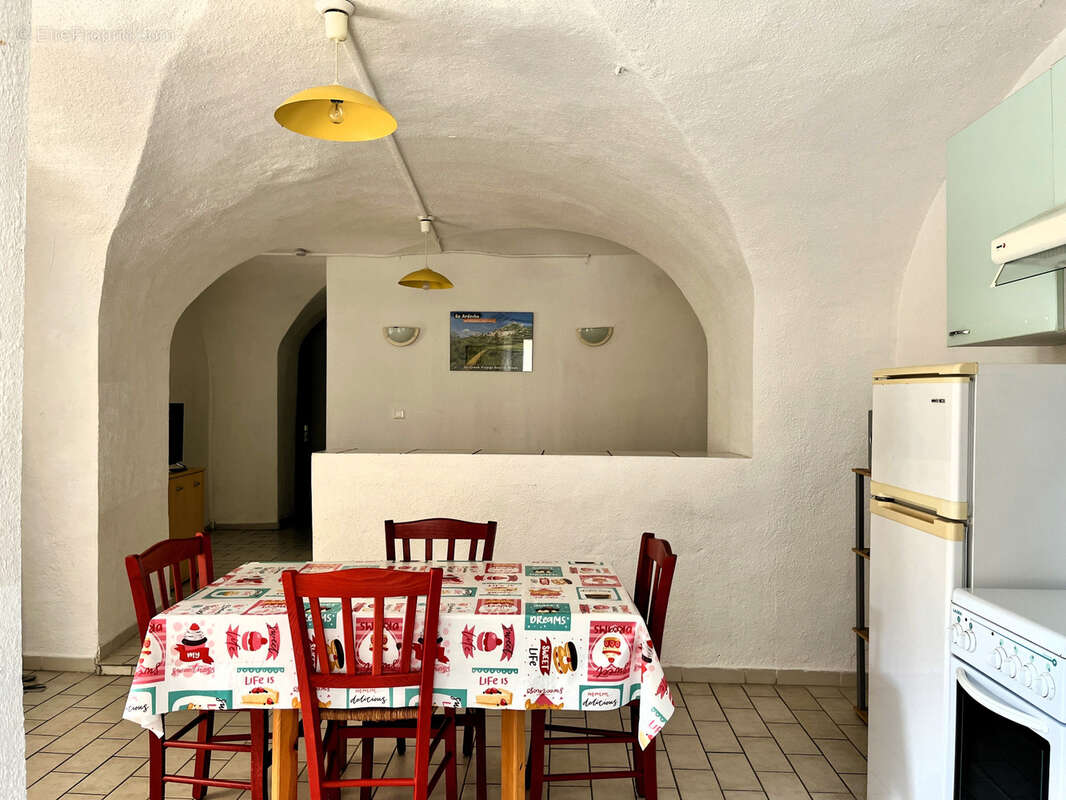Appartement à VALLON-PONT-D'ARC