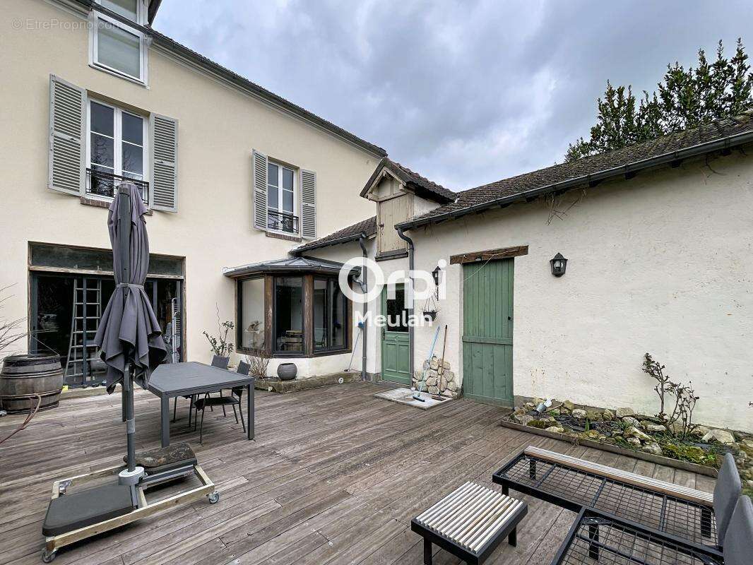 Maison à HARDRICOURT