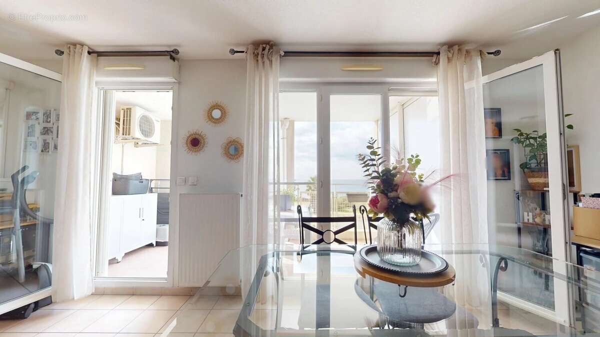 Appartement à PORT-DE-BOUC