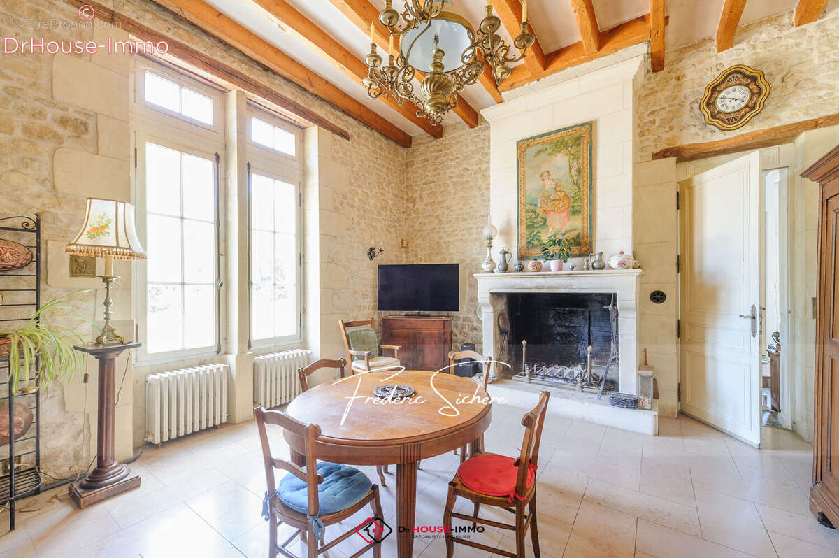 Maison à SAINT-JEAN-D&#039;ANGELY