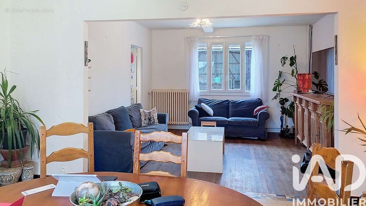 Photo 6 - Maison à DAMPIERRE