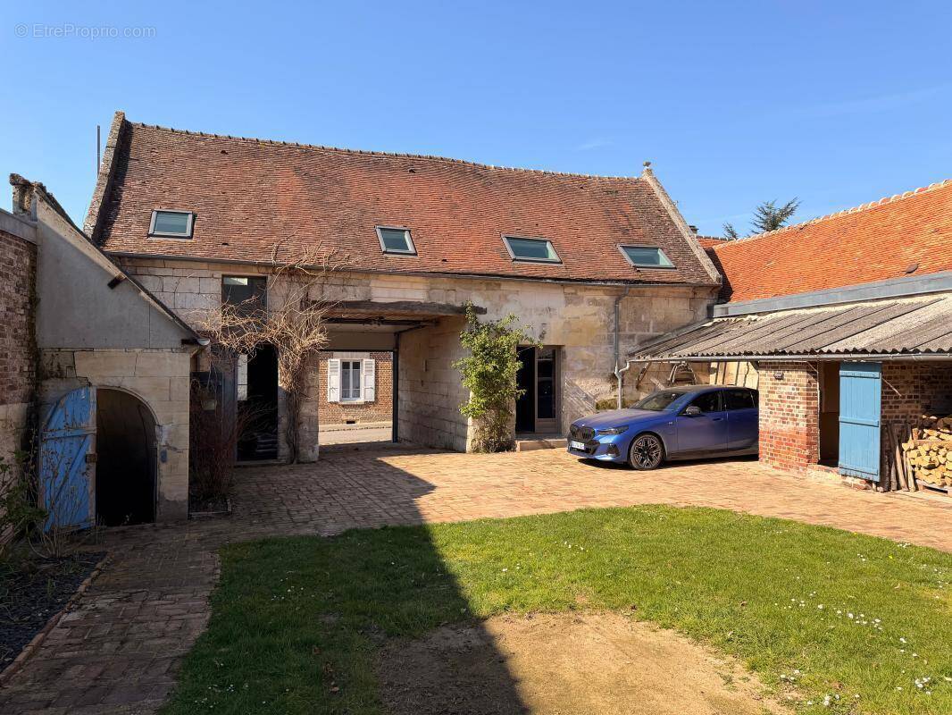 Maison à ELINCOURT-SAINTE-MARGUERITE