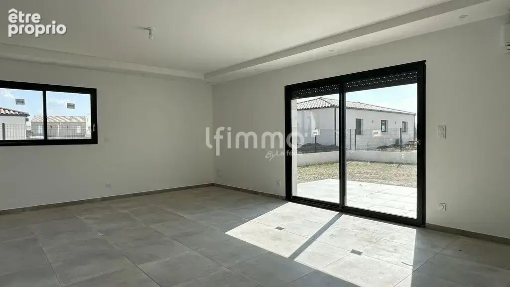 Maison T4 plain pied avec garage et terrain 360 m² clos - photo 3