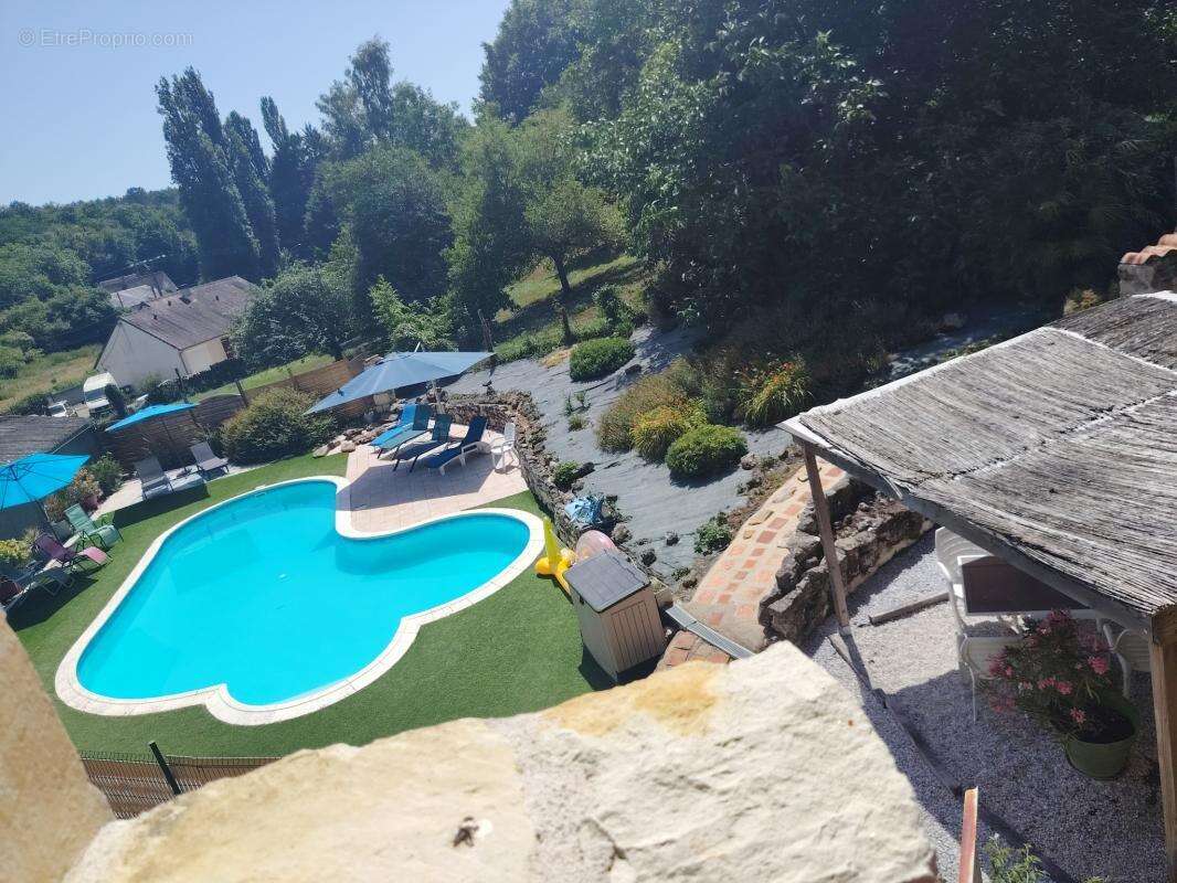 Maison à DANGE-SAINT-ROMAIN