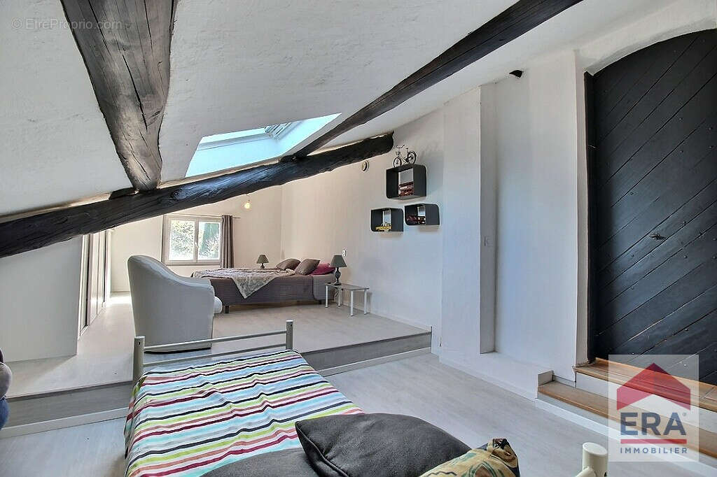 Maison à L&#039;ISLE-SUR-LA-SORGUE