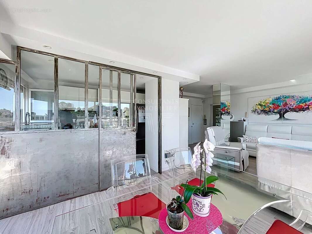 Appartement à CANNES