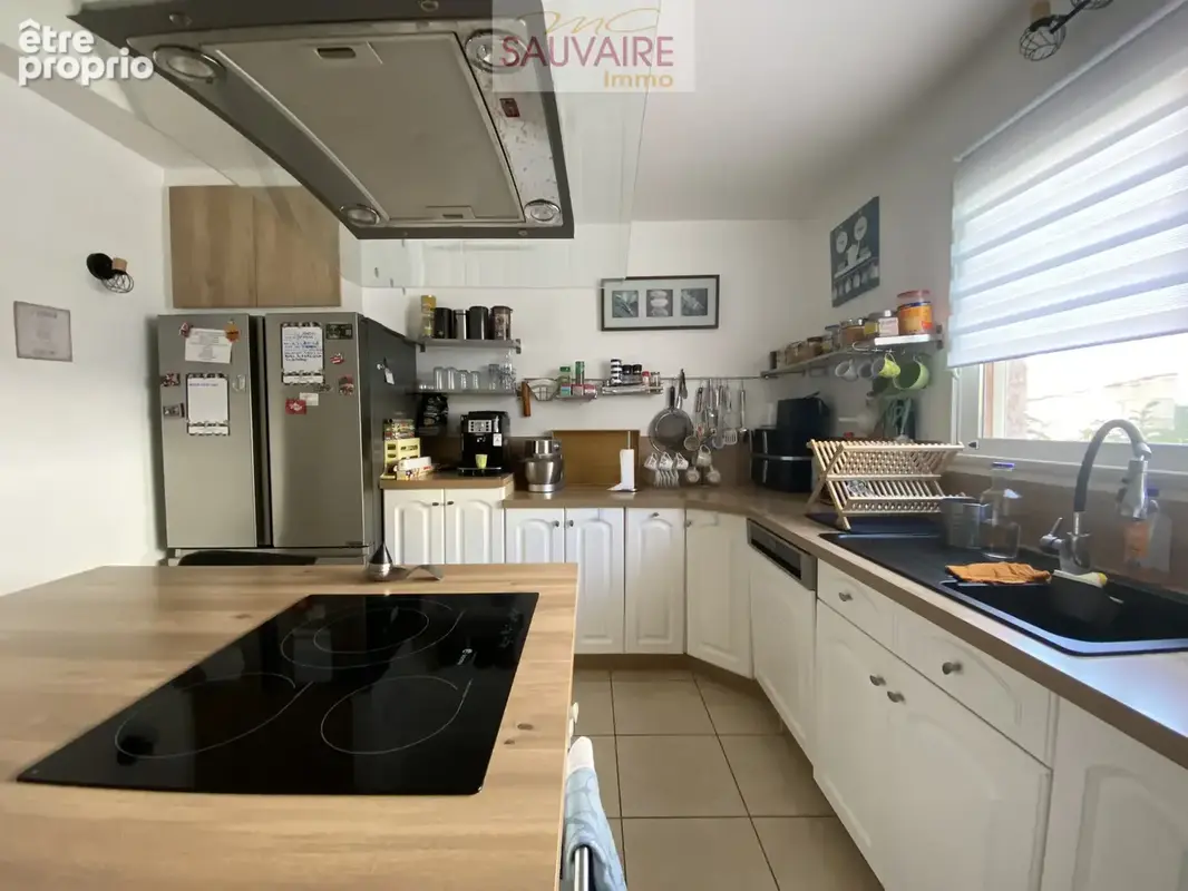 Belle villa 4 faces avec piscine de 145 m2 habitable dans un quartier résidentiel - photo 9