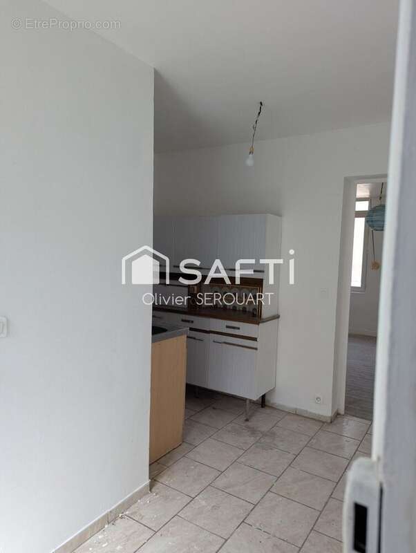 Appartement 160 m² à Saint-Quentin  - photo 2