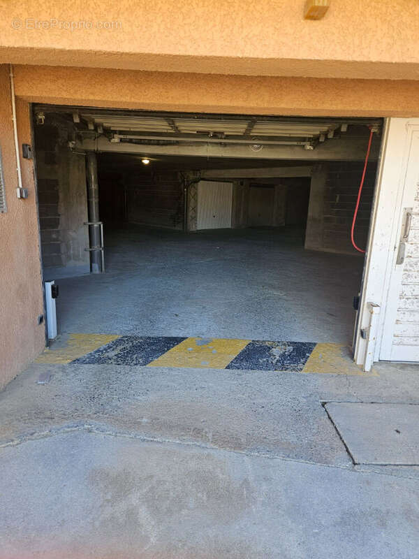 Parking à LE BARCARES