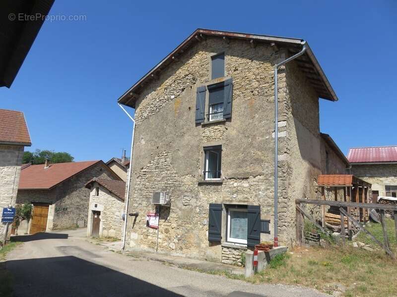 Maison à vendre 5 pièces ORDONNAZ (01) - photo 10