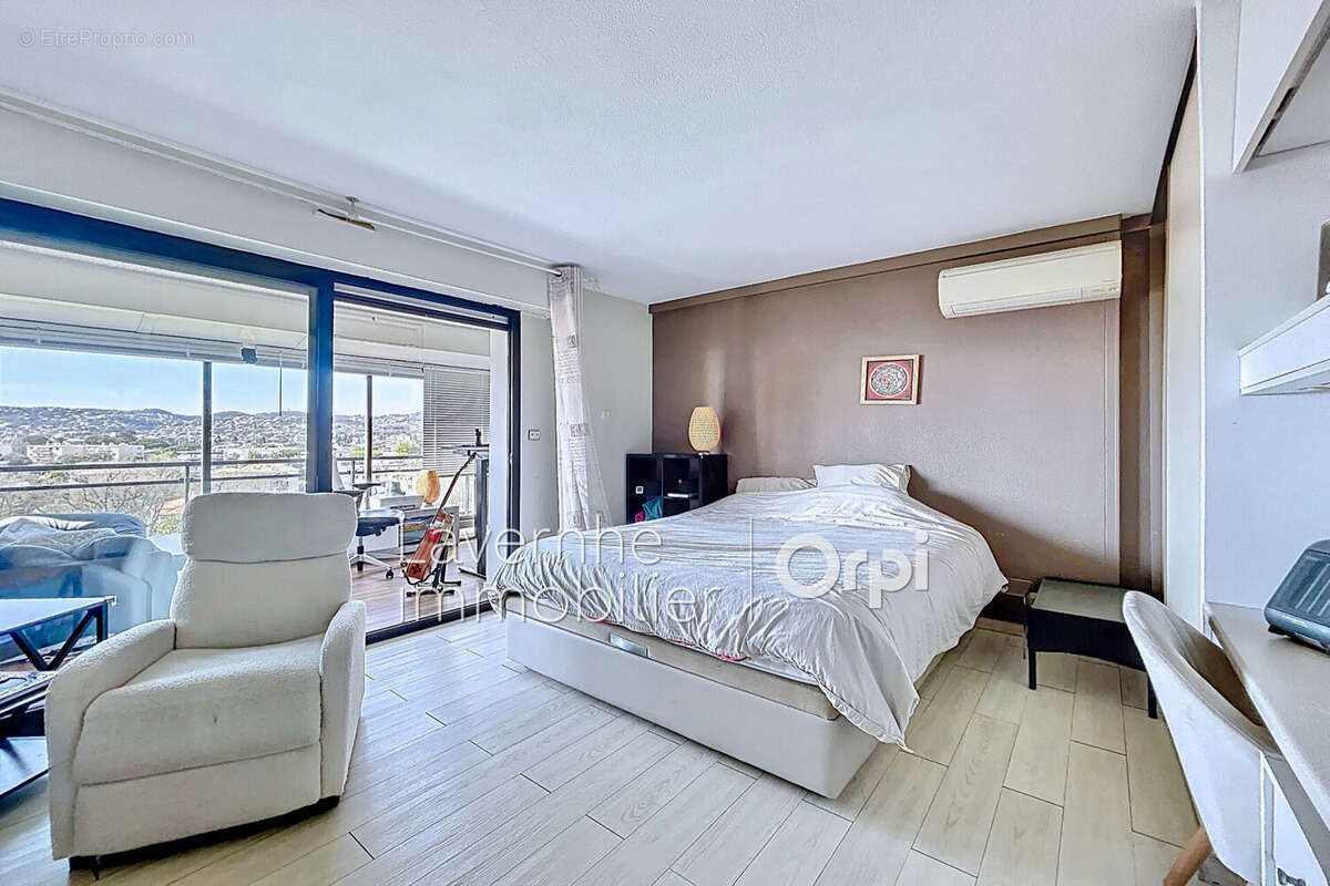 Appartement 76 m² à Antibes  - photo 7