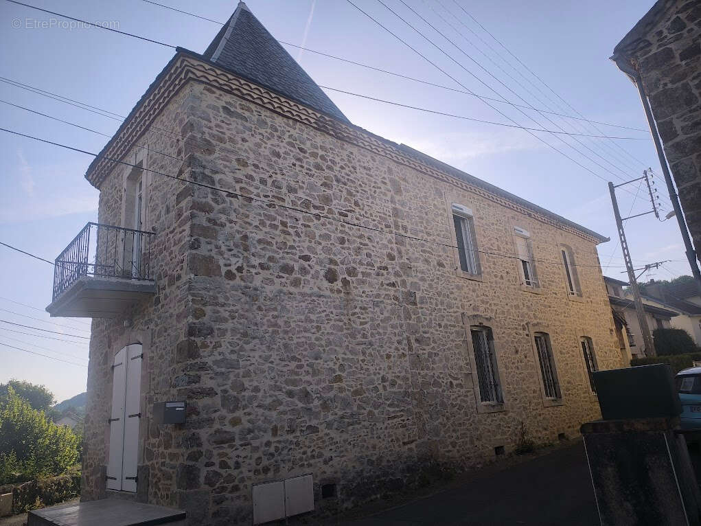 Maison à CAPDENAC-GARE