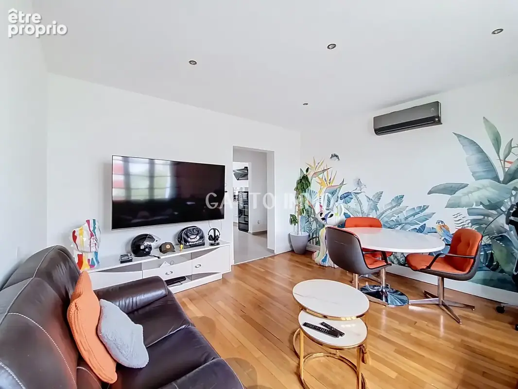 Appartement de 73m2  avec garage. - photo 2