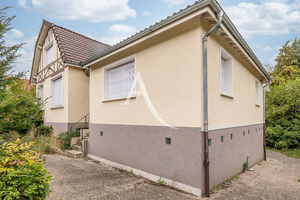 Maison à LIMEIL-BREVANNES