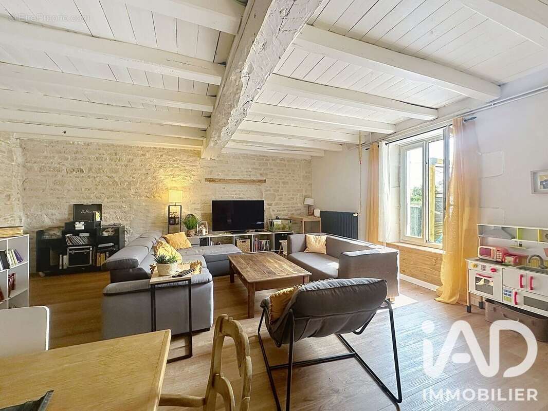 Maison 139 m² à Nuaille-D'aunis  - photo 6