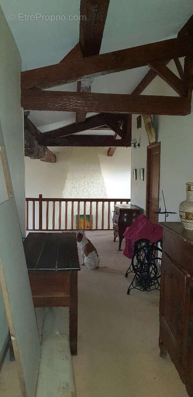 Maison à MONTAIGU-DE-QUERCY