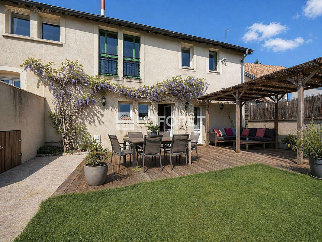 Maison à FRANEY