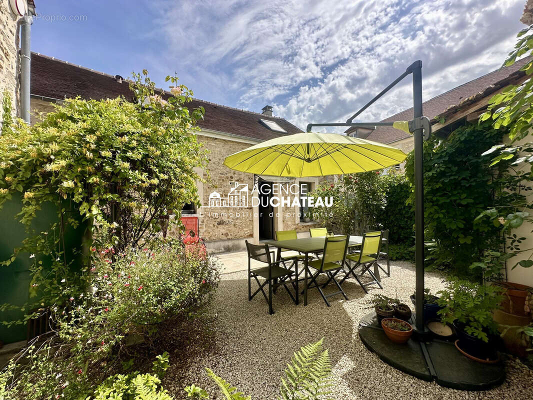 Maison 93 m² à Nandy  - photo 3