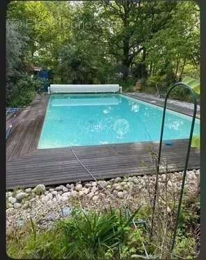 Maison à BLANQUEFORT