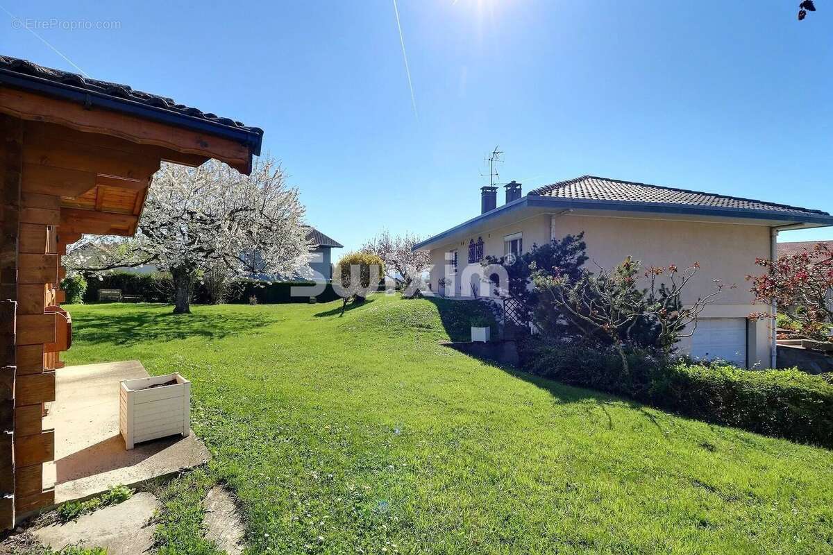 Maison à CRANVES-SALES