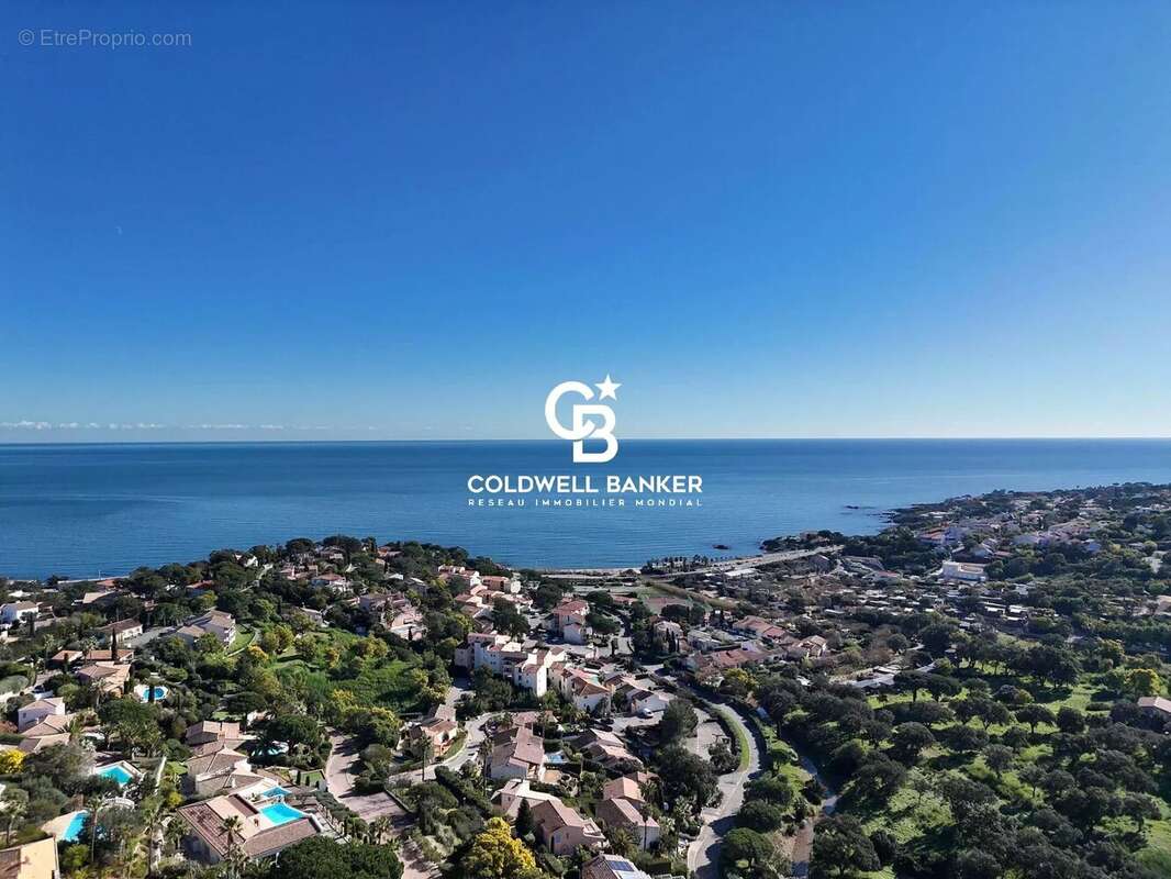 Maison à LES ISSAMBRES