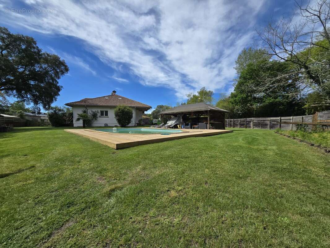 Maison à MOLIETS-ET-MAA