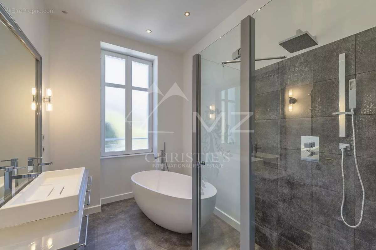 Maison à SAINT-RAPHAEL