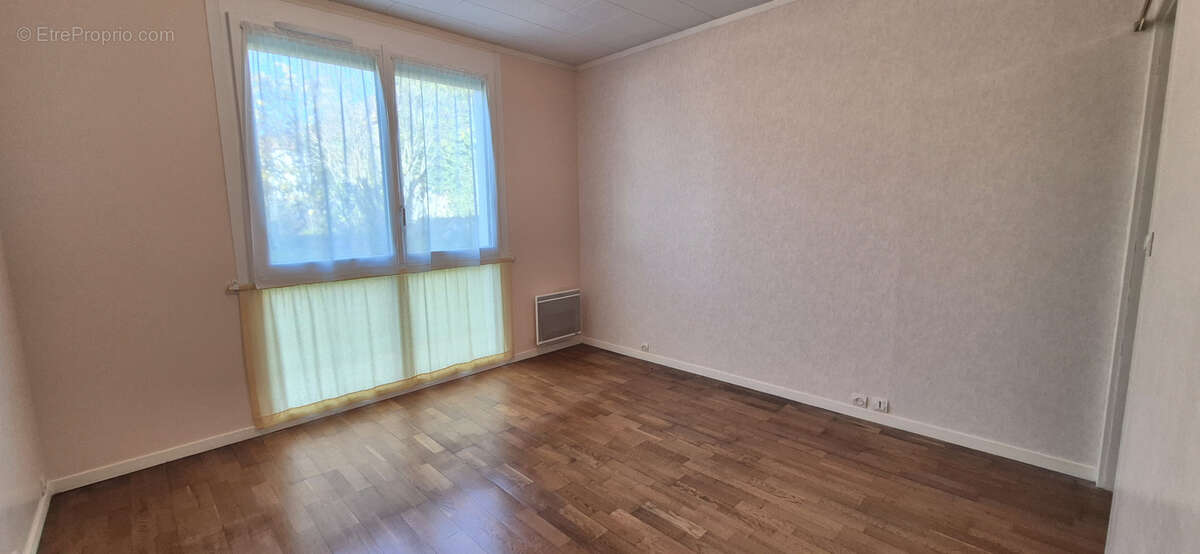 Maison à BRETTEVILLE-SUR-ODON