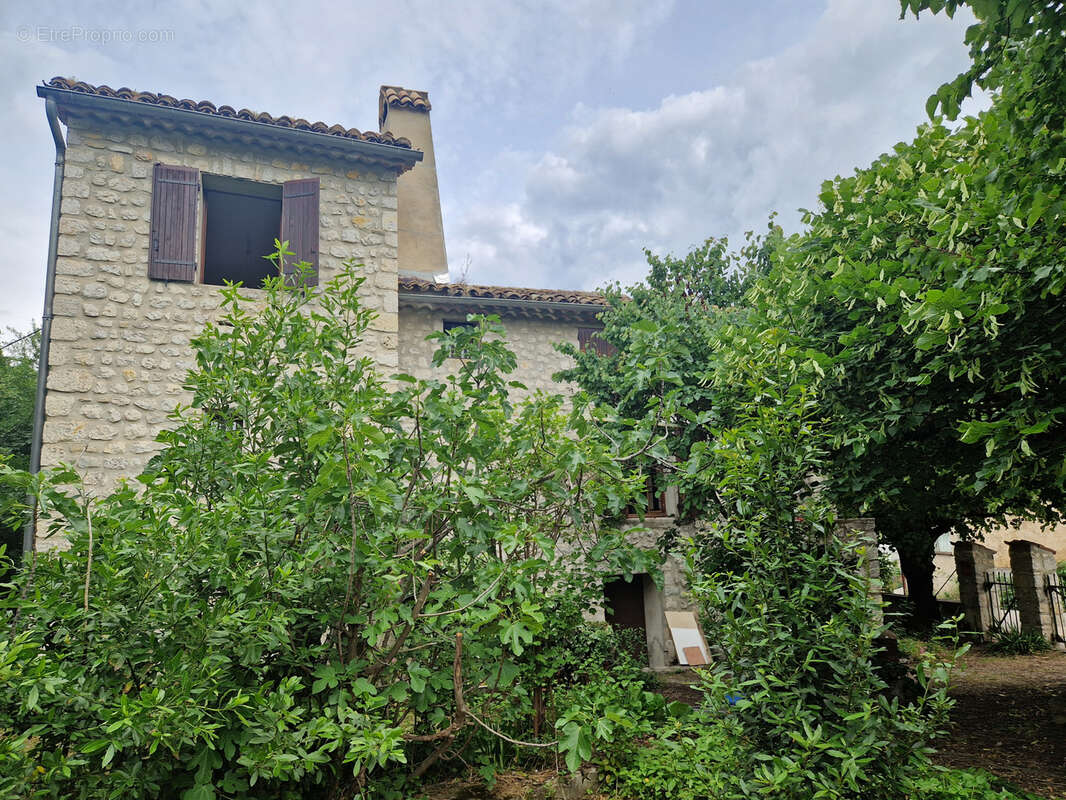 Maison à BUIS-LES-BARONNIES