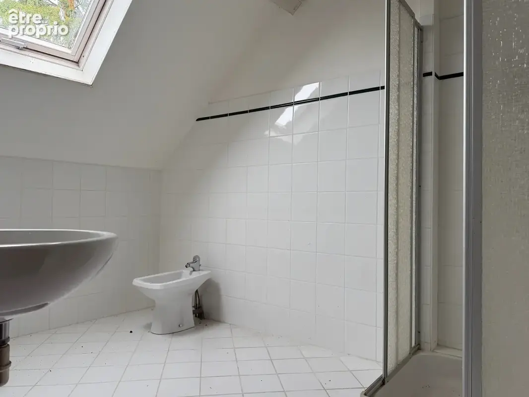 Auv 1213 : Grande maison habitable au calme, parcelle 570m2 - photo 50
