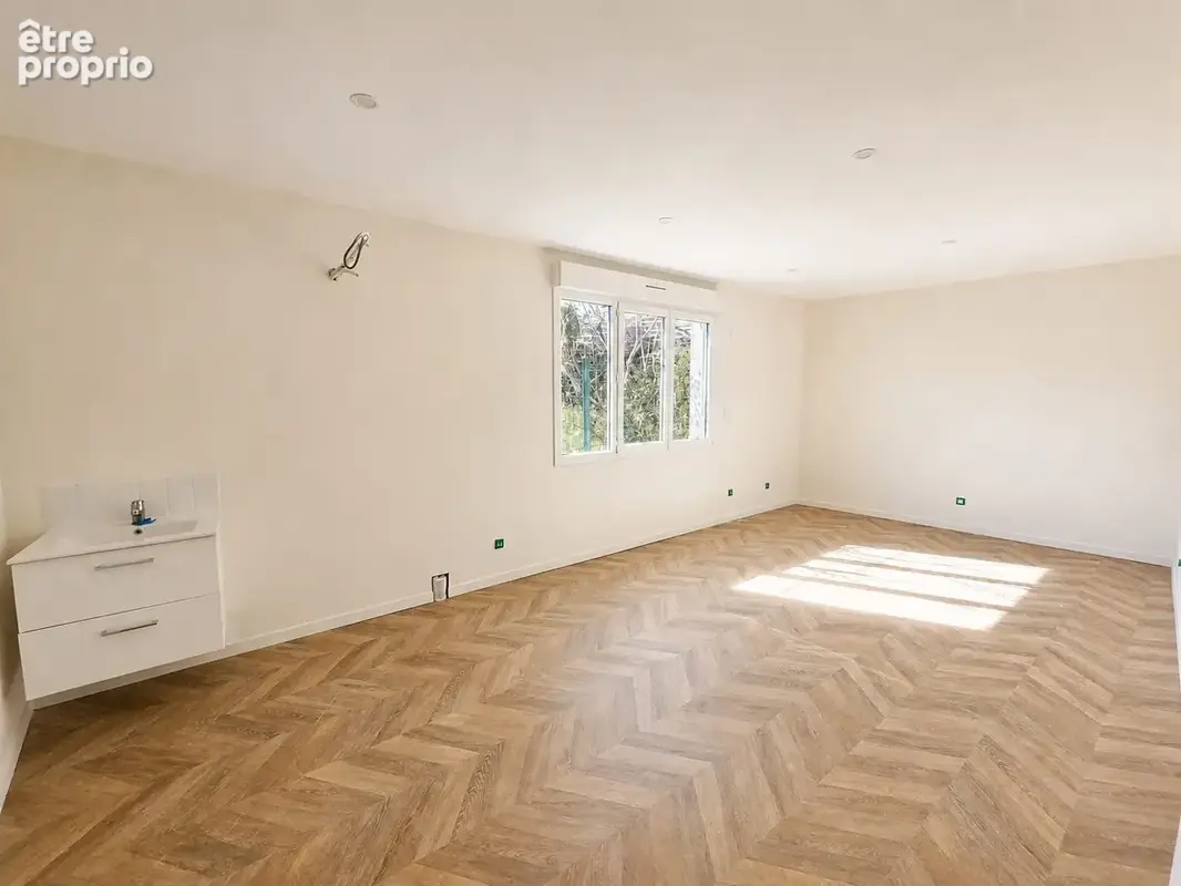 Commerce 303 m² à vendre à Saint-Martin-La-Plaine (42800) - photo 9