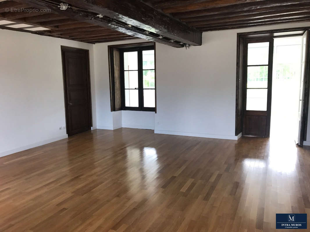 Appartement à FONTAINEBLEAU