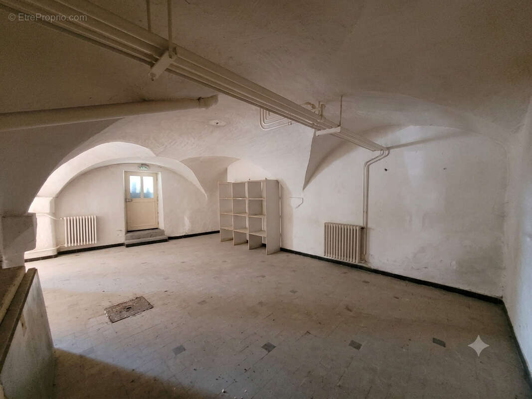 Sublime potentiel de rénovation pour cette maison de village mitoyenne - photo 3