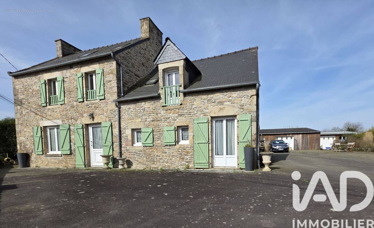 Photo 1 - Maison à PLELAN-LE-PETIT