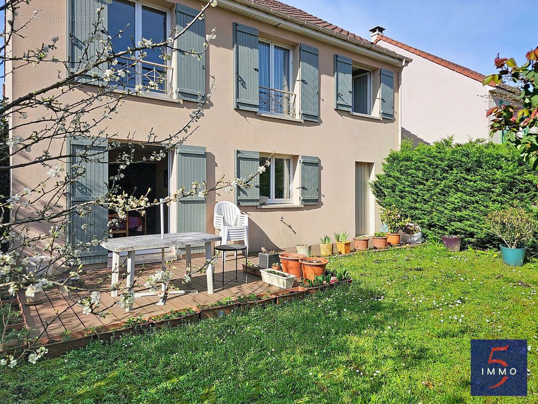 Maison à NOISY-LE-GRAND